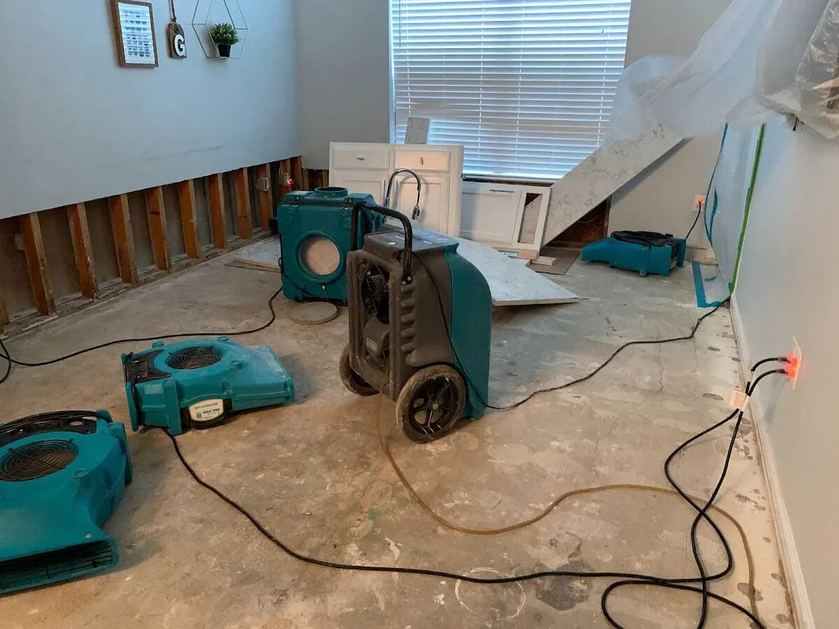 Dehumidifier in flood-cut room for Water Extraction & Removal in Chili